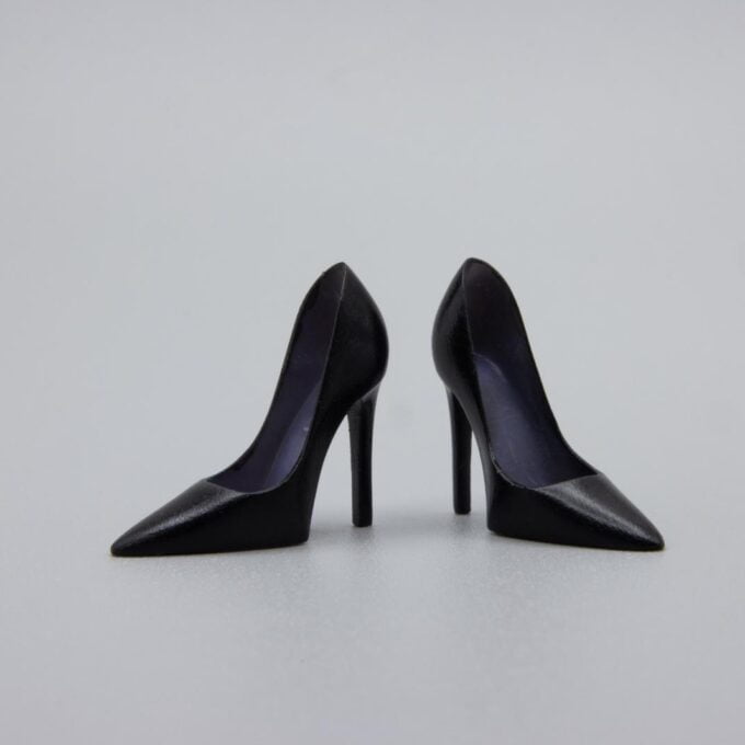 Black “Minimalist” Pumps For Barbie