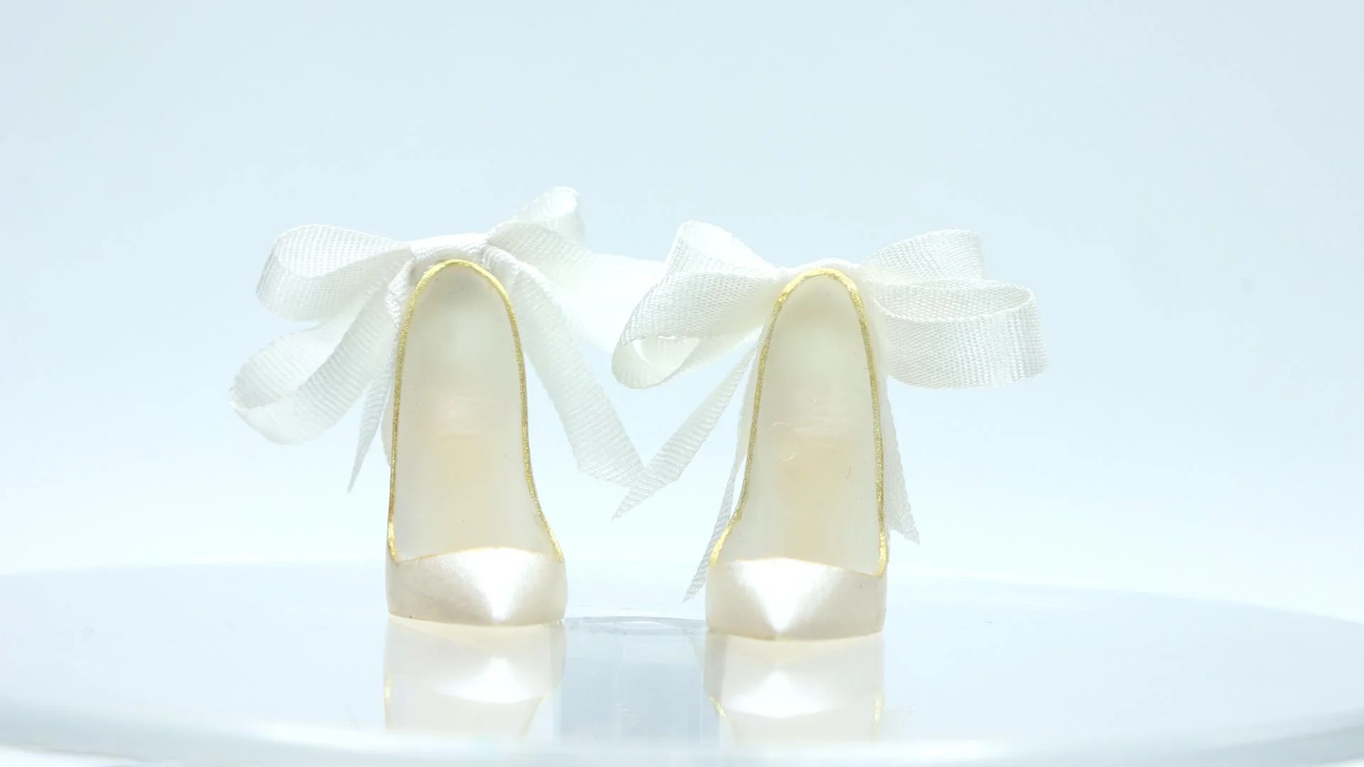 Classic Sophistication - Low Cut Pumps with Silk Bows, Gold Trim, Heel and Soles for Barbie - Image 4